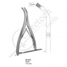 Lamina Spreaders